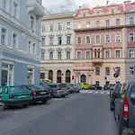 Plaska Apartment - Mala Strana